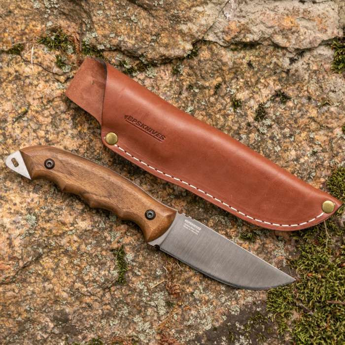 Do's and Don’ts When Choosing a Knife for Hiking